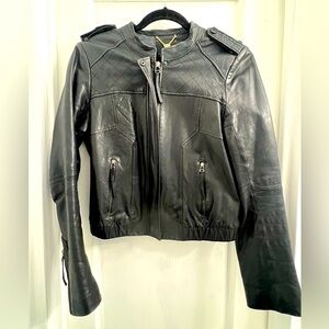 McGinn women’s black sheepskin leather jacket, size L (fits like a M)‎